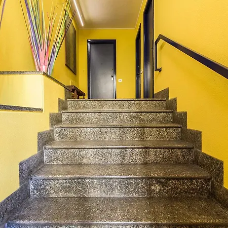 Apartment Hintown Domus Mac Mahon Milan